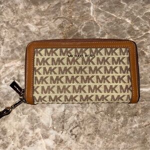 Micheal Kors Wallet
